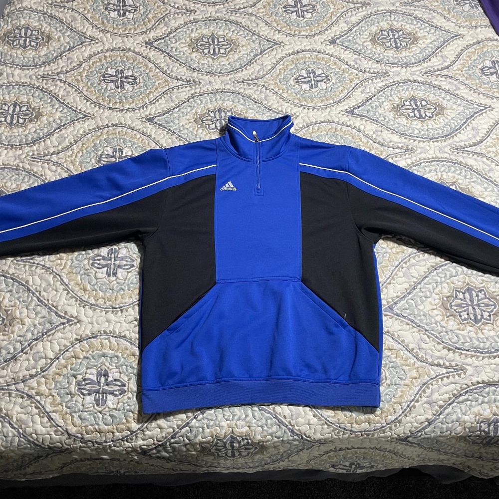 Adidas Soccer Pullover Bl and Blk sz M LN W/O tags